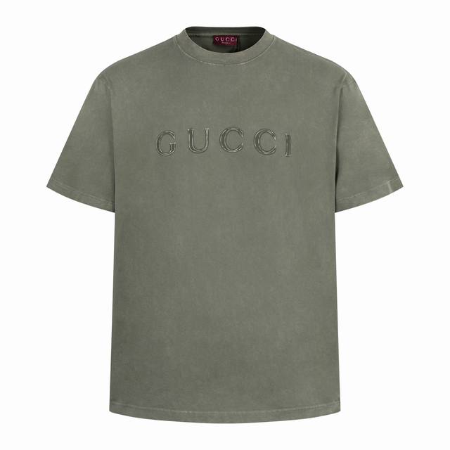 Exclusive supply of Guc Old Grass Green Printed Short Sleeve The fabric is made