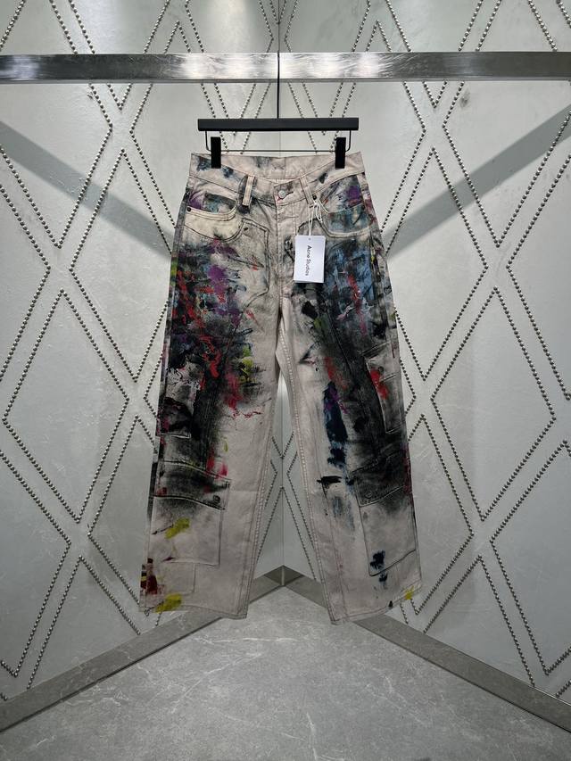 Acne 25Ss new jeans are cut with a relaxed mid-rise, wide leg and long length. M