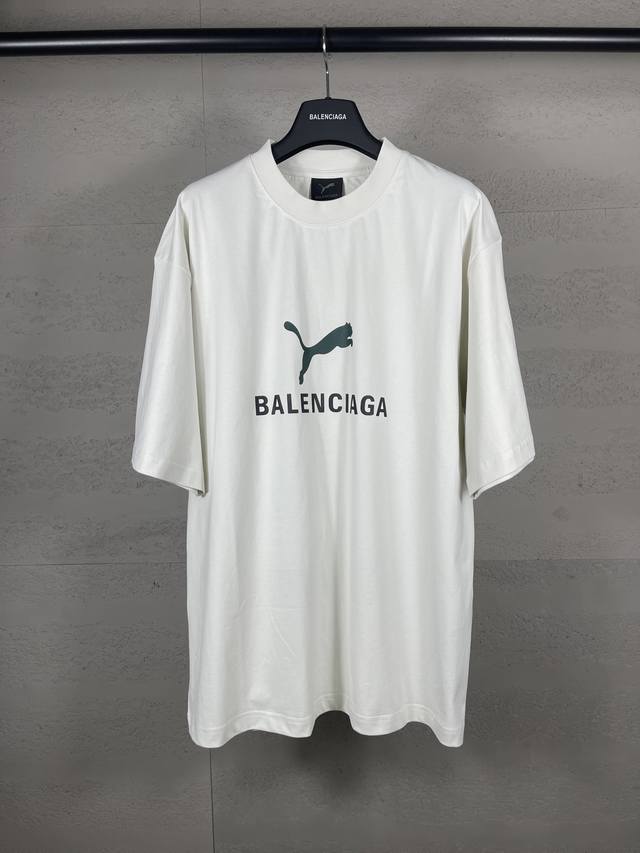 Real shot of the top version. Official quality Balenci*Ga 26 new style. Paris co
