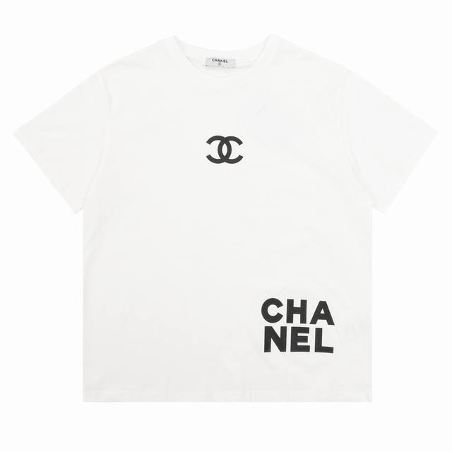Chanel Chanel chest glued short-sleeved T-shirt Size: SL