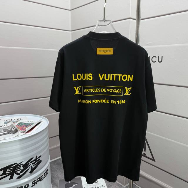 Lv Louis*2025 spring and summer new classic big V letter three-dimensional flock