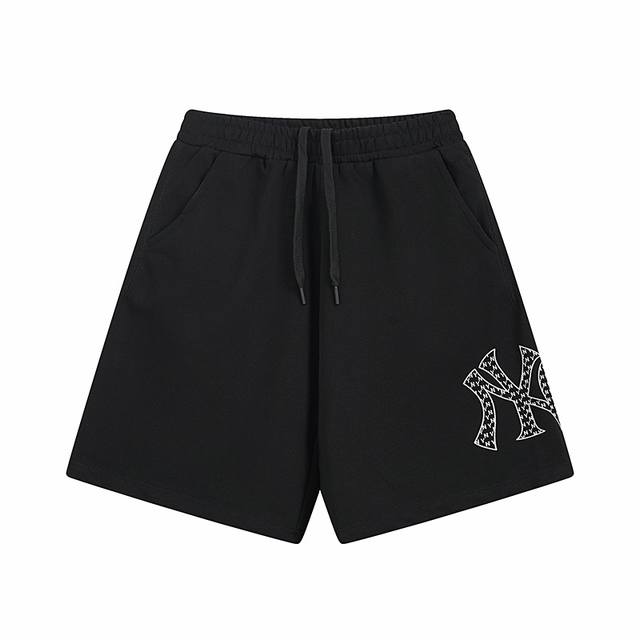 D287 Mlb shorts Color: Cream Black Size: S Recommended for weights under 120 cat