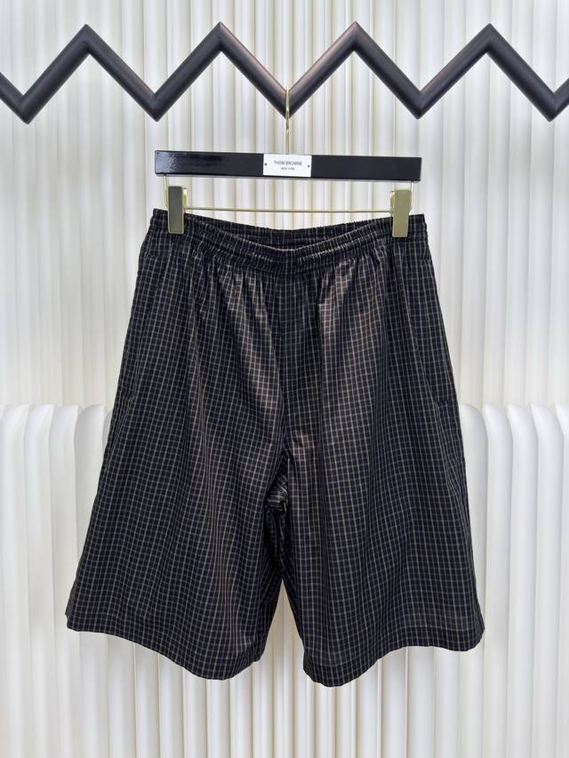 Balenciaga fine check shorts Authentic version - physical counter - top luxury q