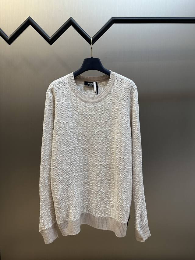 Fendi pullover wool sweater Custom-dyed sheep and wool blended fabric, woven on