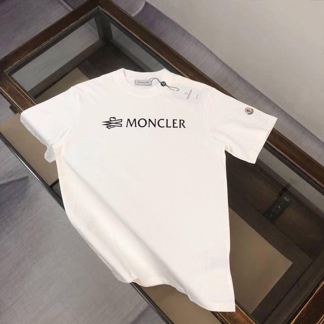 Moncler 2025 new summer short-sleeved T-shirt Moncler brand has won the favor of