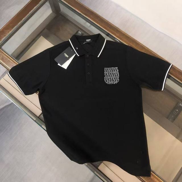 Fendi's latest spring and summer collection, the latest men's short-sleeved lape
