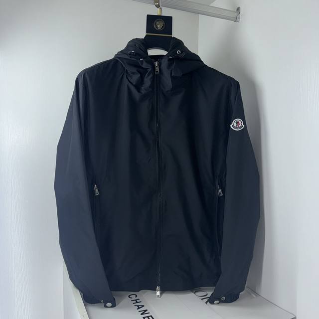 The latest hooded windbreaker jacket from Mon*Cler's official website for spring
