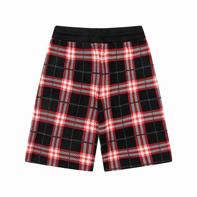 Burberry classic Ss new knitted shorts, custom fabrics use wafer cloth weaving,