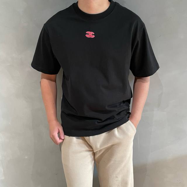 Chanel 2025 summer new unisex short-sleeved round neck T-shirt, very personalize