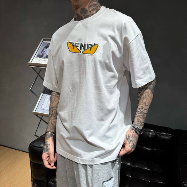 This summer short-sleeved shirt from Fendi is so stylish! The brand embroidered