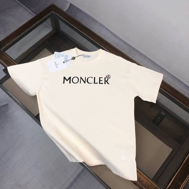 Mon*Cler 25Ss latest versatile short-sleeved T-shirt for men and women!! Flockin