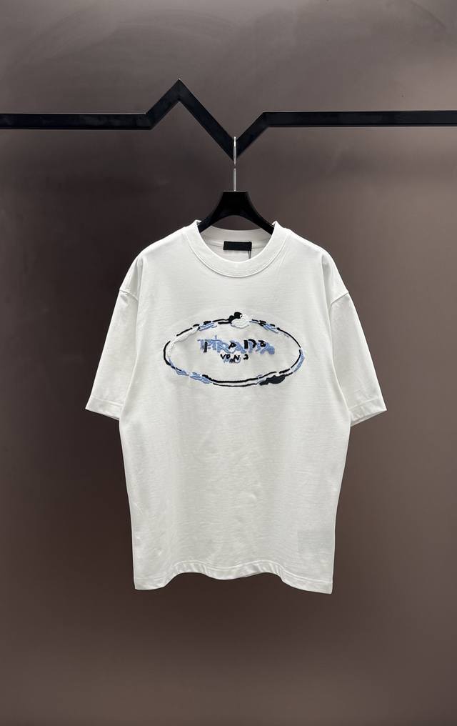 original quality] Brand: Prada 25Ss latest top Prada top color overlapping embro
