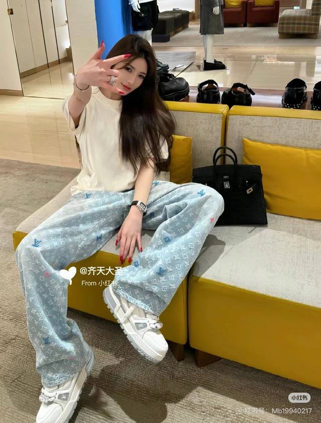 Style: Hmy63# Top Style: Hmy62# Louis Vuitton Lv Louis Vuitton Full Print Embroi