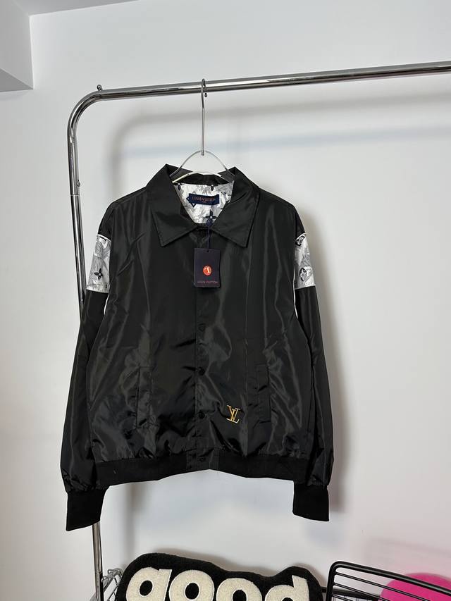 Style number: Hmy74# Louis Vuitton Lv monogram patchwork long-sleeved jacket Cus