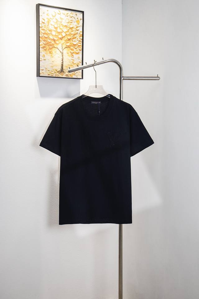 Style number: Y156 Louis Vuitton 2025 new heavy embroidery T-shirt short sleeves