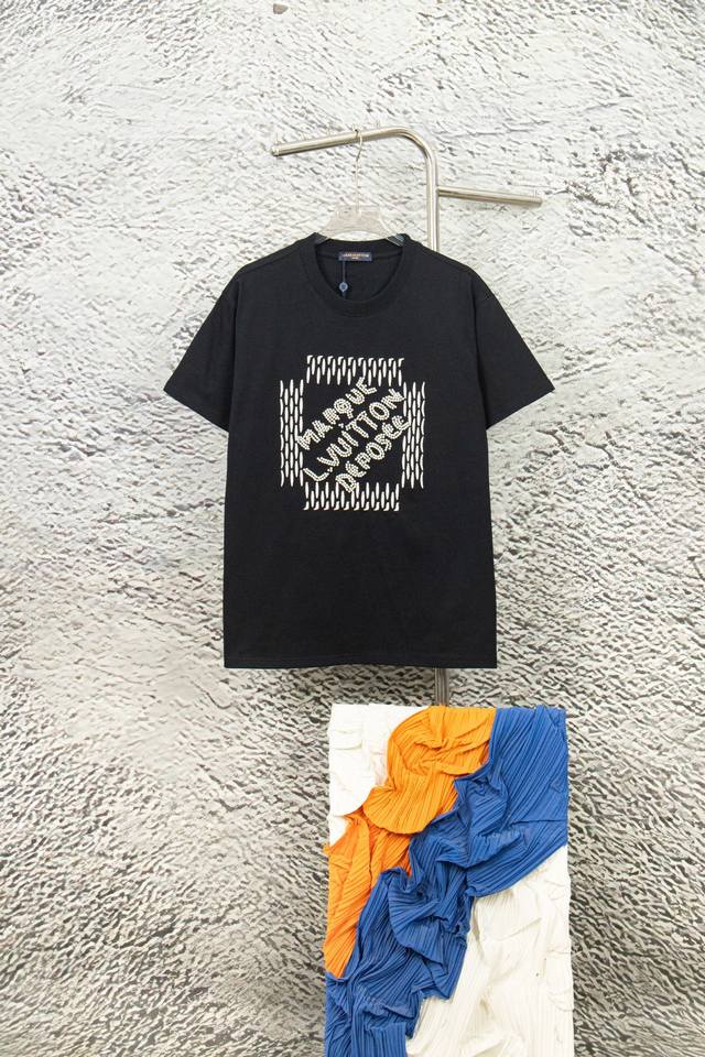 Model number: Y129 Louis Vuitton Pharrell 24Ss co-branded pearl embroidered shor