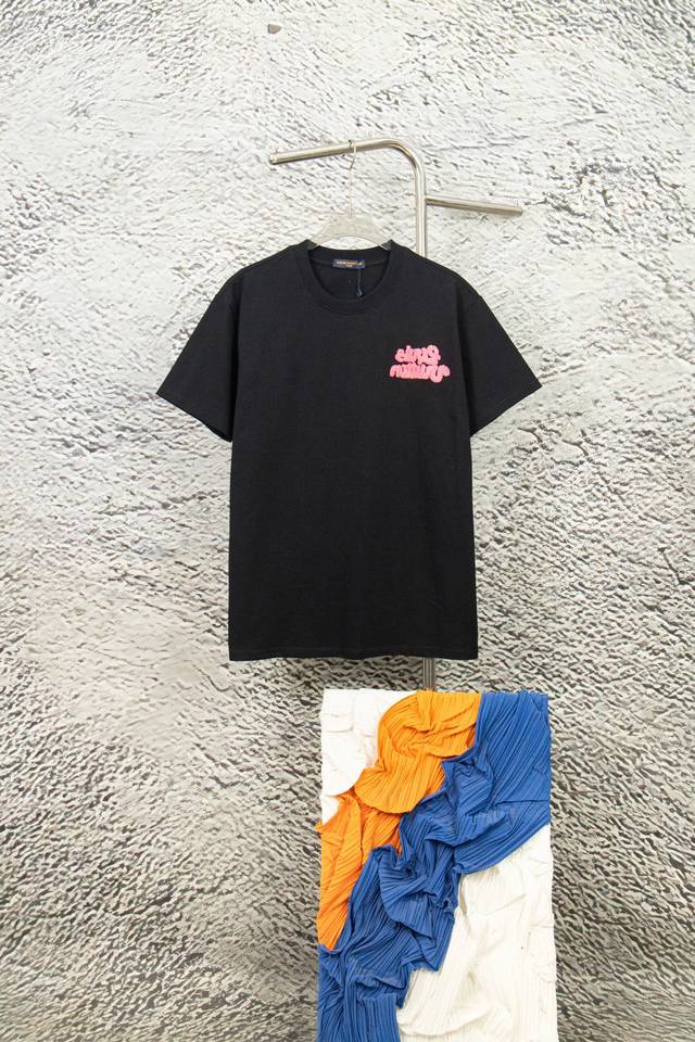 Style: Y127 Louis Vuitton new embroidered short sleeves Made of 100% imported co