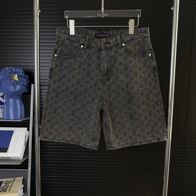 648 Arrived on the same day, ready to match Louis Vuitton. 25Ss dark pattern old
