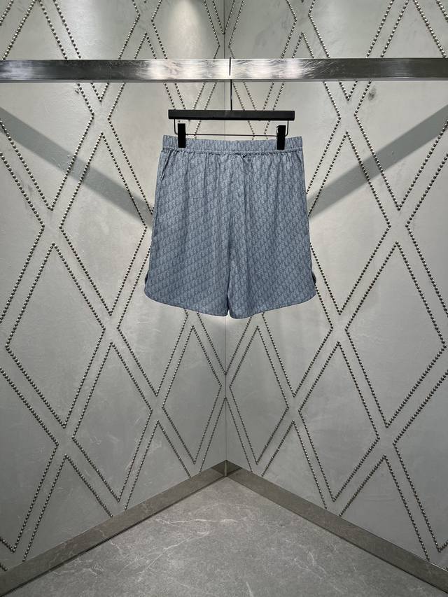 The new Dior 25Ss shorts feature Dior's iconic Oblique print. Crafted from a blu