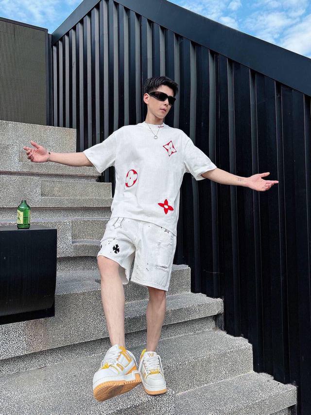 New pants and clothes are on the market. Heavy washing high-end short sleeves 1V