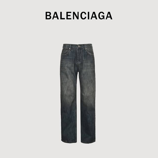 Balenciaga 25Ss low-rise denim pants are made of high-density cotton denim, whic