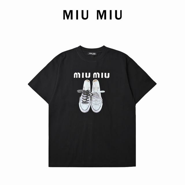 Miumiu canvas shoes print short-sleeved T-shirt The solid color T-shirt is simpl