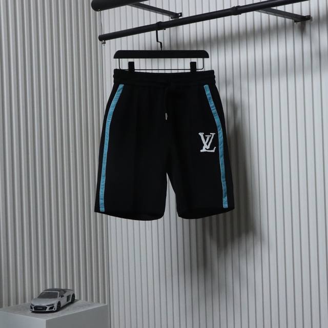 Louis Vuitton 25Ss blue striped woven logo embroidered shorts are made of custom