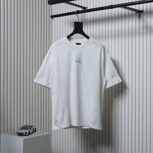 Balenciaga 25Ss hand-made embroidered small heart hole short-sleeved T-shirt use