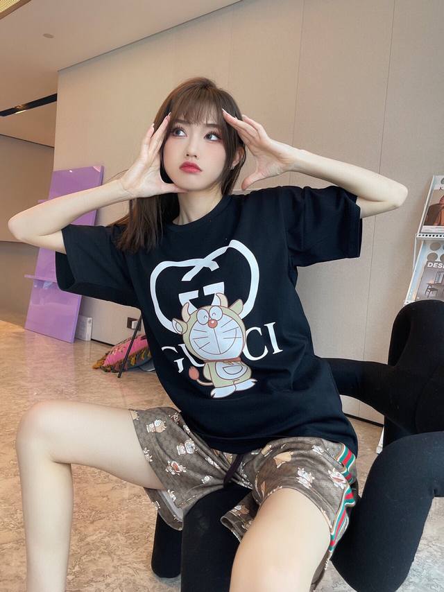 New arrival! Gucci Robot Cat co-branded short-sleeved T-shirt, the Doraemon desi