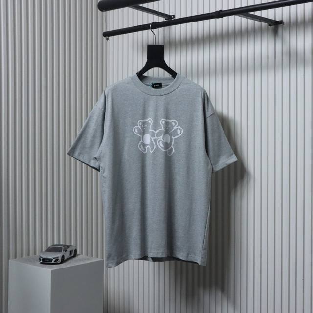 We11 Done Huang Jingyu star double-sided hand-in-hand bear print short-sleeved T