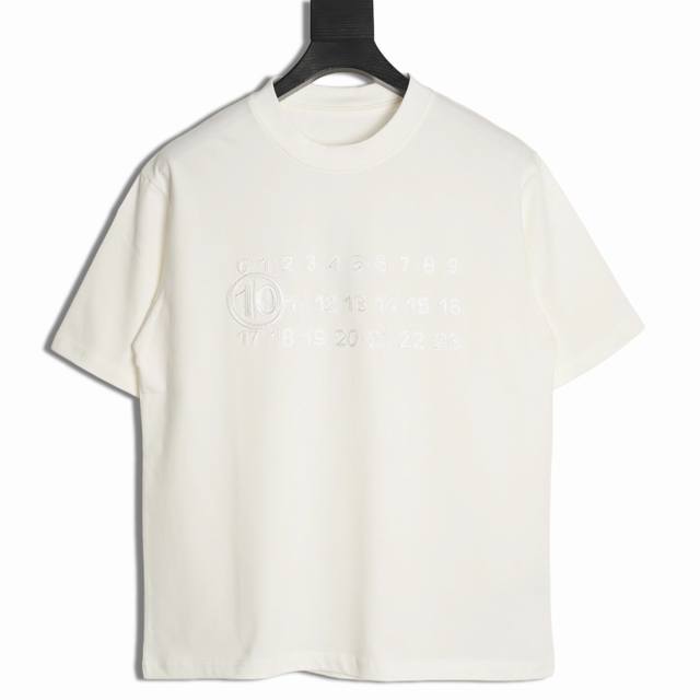 Maison Margiela 25Ss embroidered letter short-sleeved T-shirt The fabric is cust