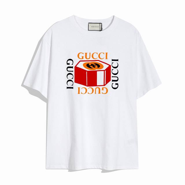 Gucci new letter short-sleeved T-shirt, simple design looks very generous! The c