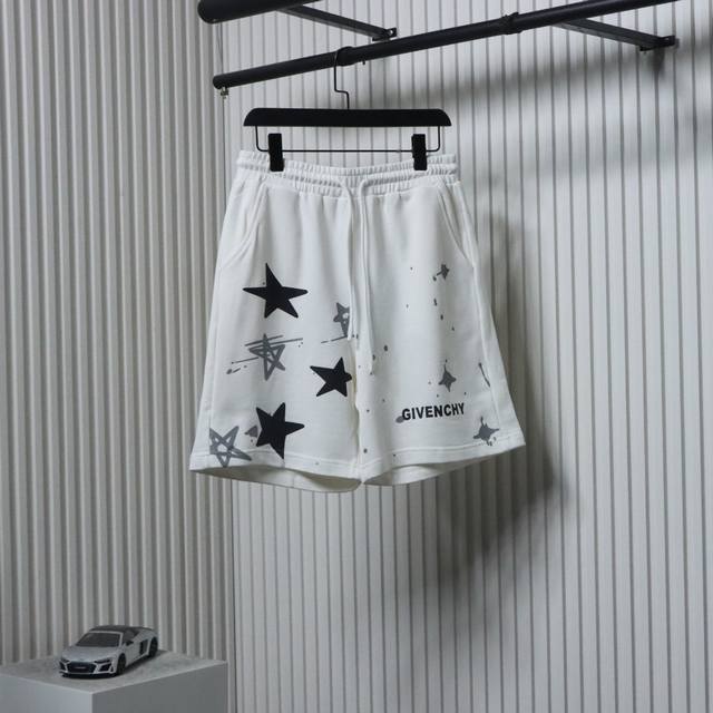 Givenchy 25Ss star print shorts are made of 380G pure cotton terry fabric, which