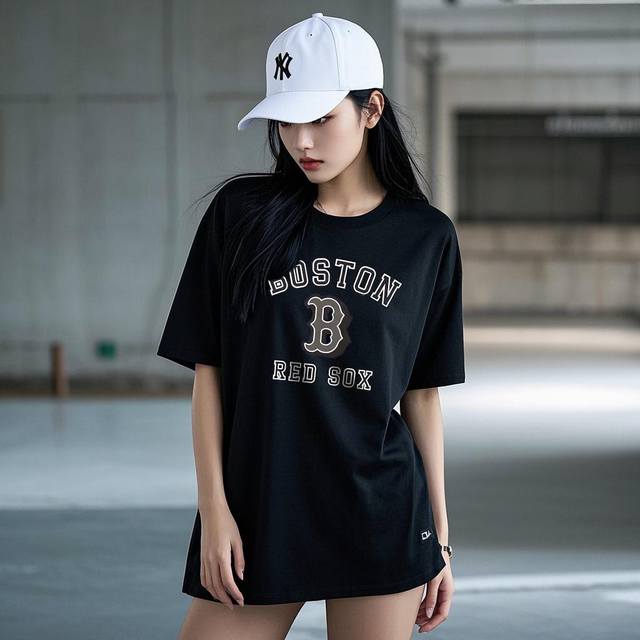 New arrival! Mlb new short-sleeved T-shirt! Simple, personalized, highly recogni