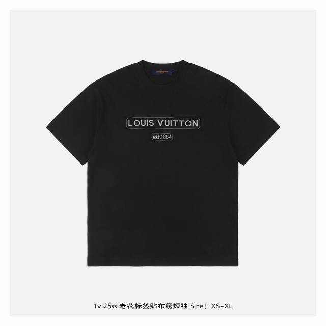 Lv 25Ss short-sleeved shirt with monogram label patch embroidery The fabric is m