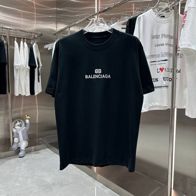 High version Balenciaga inkjet letter print short-sleeved T-shirt, the print is