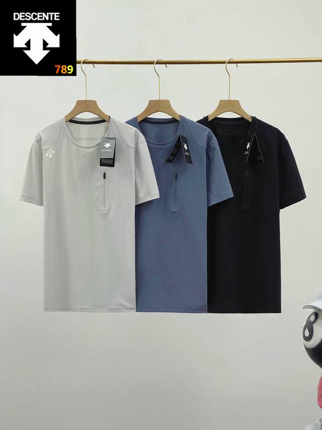 Descente round neck quick-drying short-sleeved sports casual T-shirt The fabric
