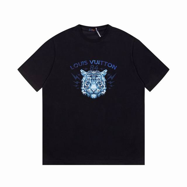 Lv new tiger head letter short-sleeved T-shirt, simple design looks very generou
