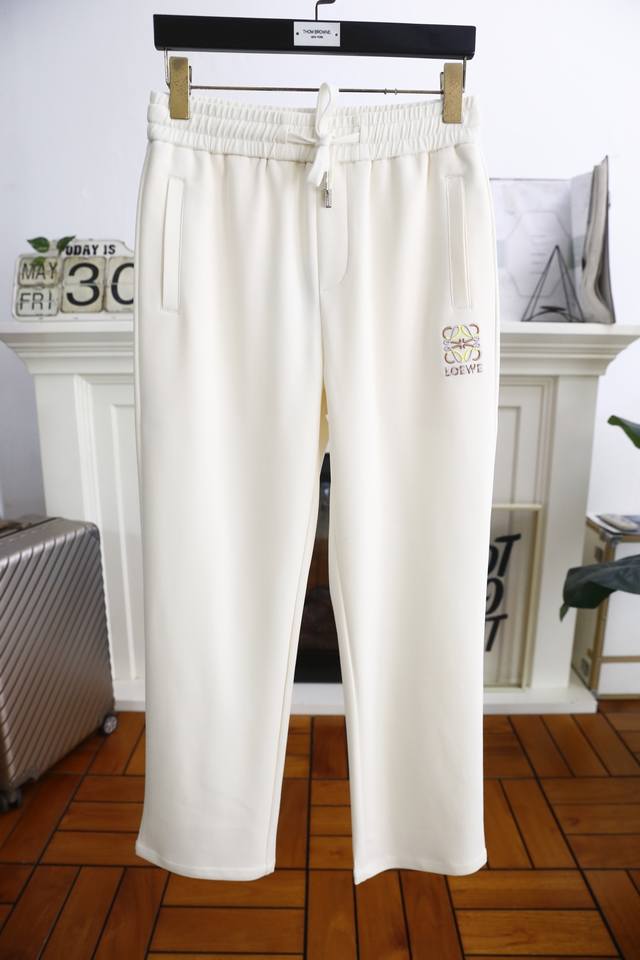 Loewe. 25 Summer new fashion men's thin casual pants! Made of imported comfortab