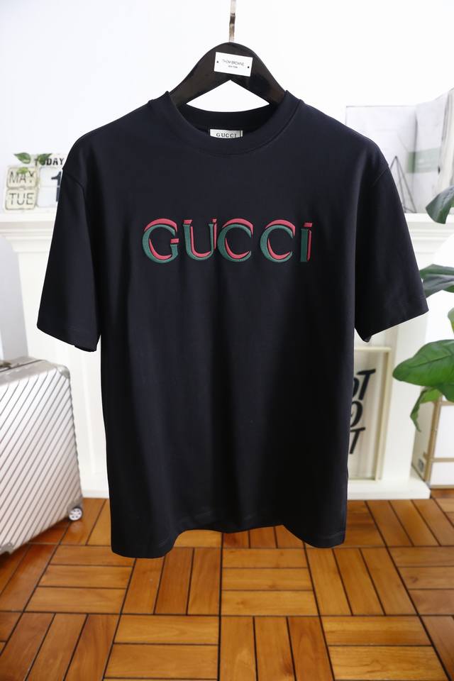 Gucci. 2025 summer new original men's casual round neck short-sleeved T-shirt! L