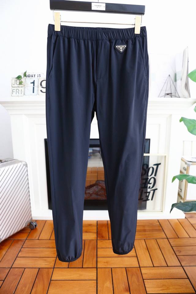 Pura* Pr*Da. Summer thin men's casual pants! Luxury classic brand triangle logo