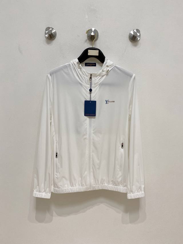 Lv Louis Vuitton 2025 Spring and Summer new men's sun protection clothing light