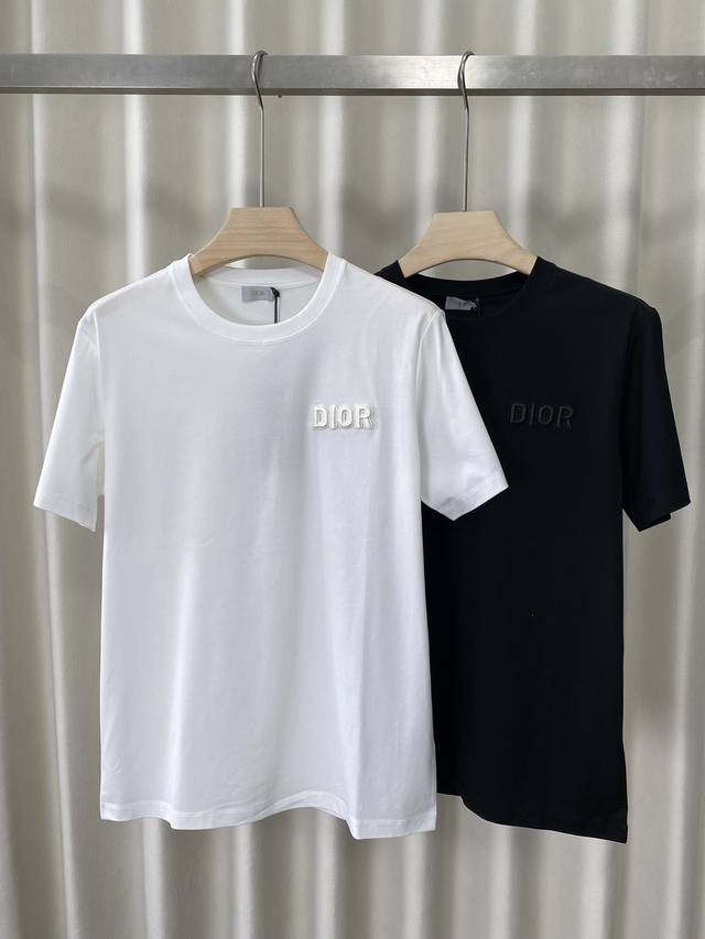 Dior.25 Summer new product. The chest is decorated with Dior letters three-dimen