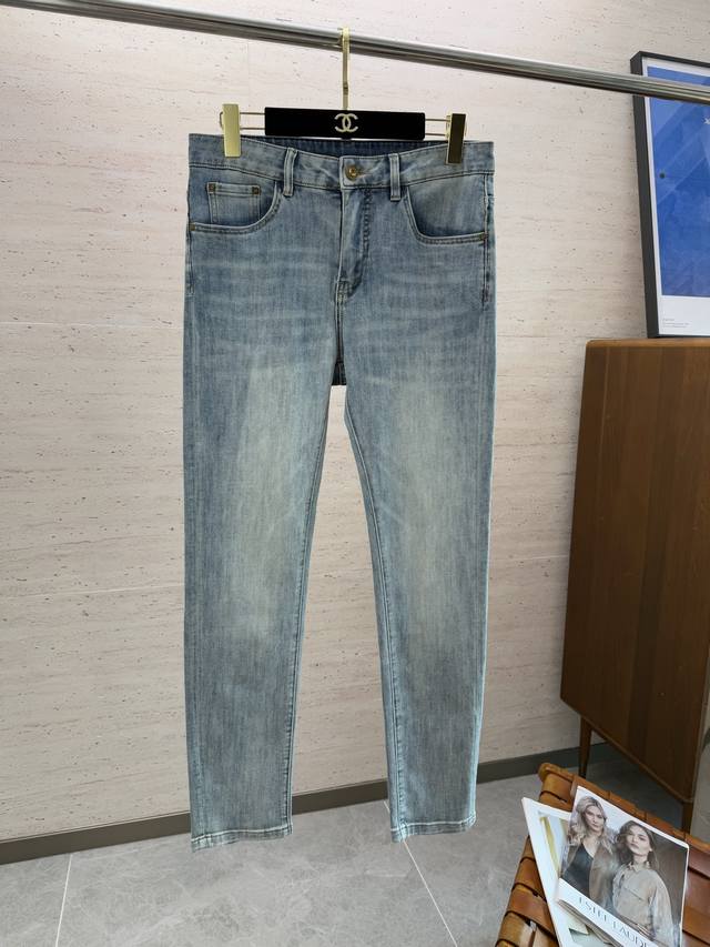 Mon25S Spring and Summer Men's Straight Jeans Made of cotton denim fabric, soft