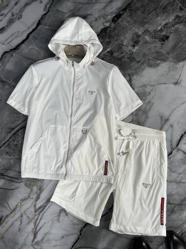 Prada 2025 Spring and Summer GW counter new product top original fashion men's s