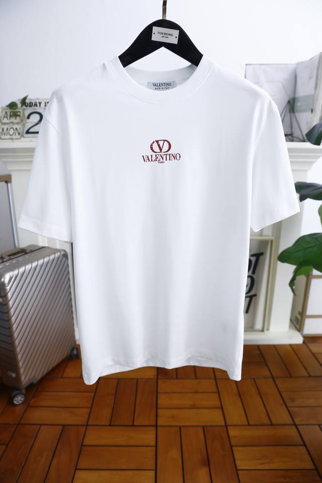 Valentino. 2025 new summer original men's casual bottom short-sleeved T-shirt! L