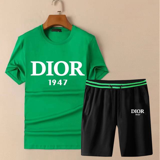 Please report your height and weight when placing an order. Dior's new spring sh