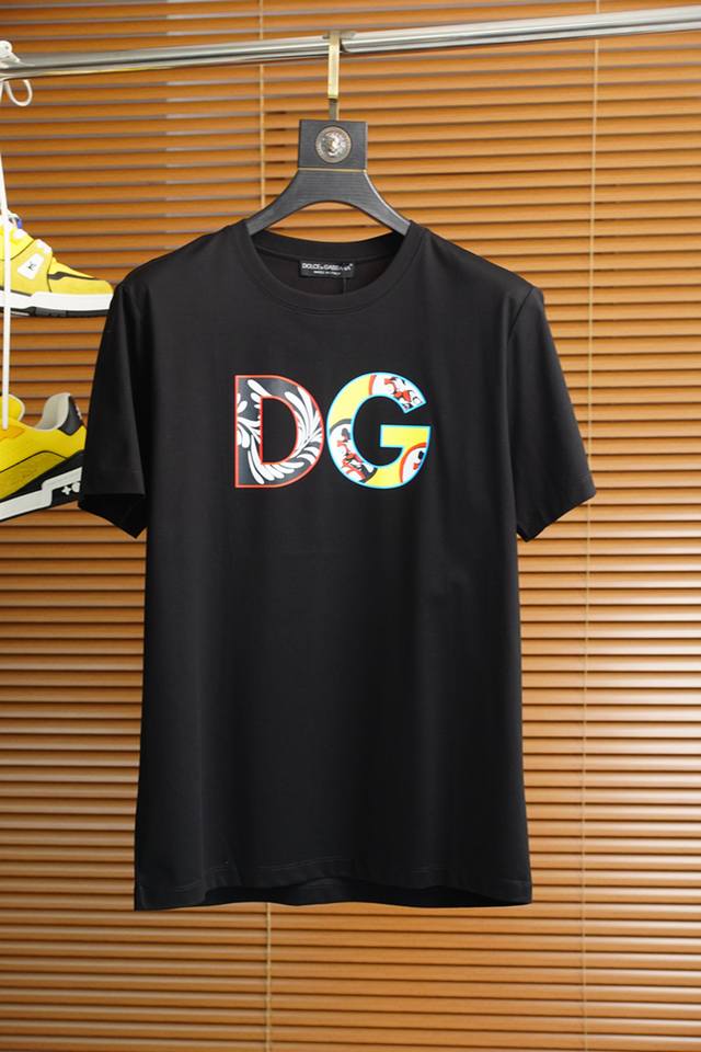 Dg Front Logo Short Sleeve T-shirt, same style as Zg, the chest enhances the bra