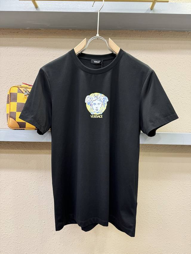 Versace 2025 new classic short sleeves, fashionable and versatile classic elemen