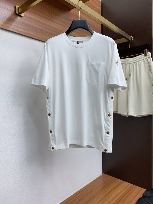 Tai Moncler jersey T-shirt is the brand's basic style. Made of 280g pure cotton,